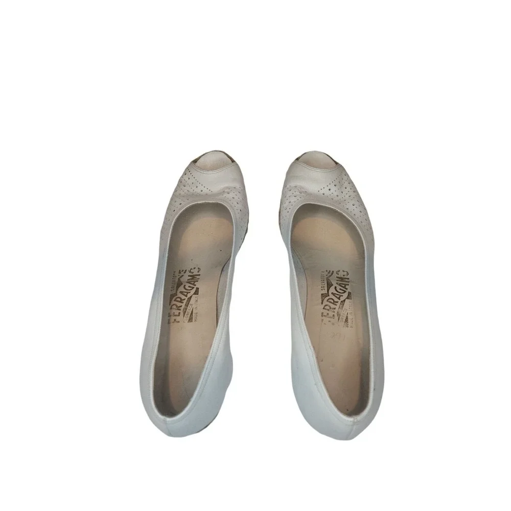 Vintage Salvatore Ferragamo White Leather Wedge Sandals Women Sz 8.5 N Open‎ Toe